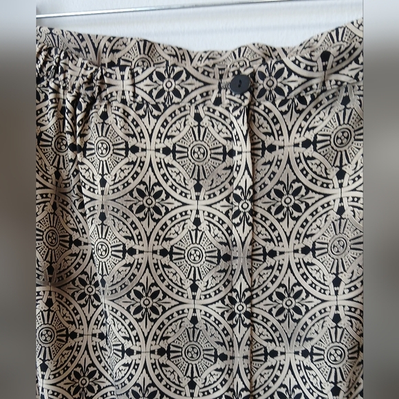 RIKKI J Geometric Floral Black Tan Maxi Skirt Womens Size 16 Boho Resortwear - Picture 5 of 7